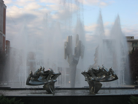 26 The fountain in the main city square